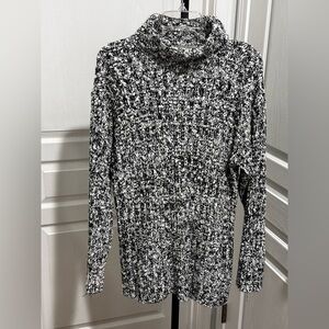Best basics size 12 tunic knitted turtleneck top